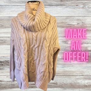 Jennifer Lopez | Oversized cowl neck sweater XS